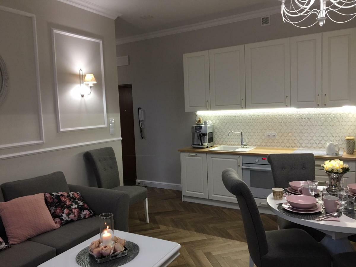 Family & Business Sauna Apartments Sienkiewicza No1 Centrum Plac Lliteratow- Piekny Apartament - 1 Bedroom With Private Sauna, Bath With Hydromassage, Parking Kielce Exterior photo
